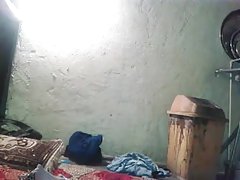 Konuşan malay kız çığlık