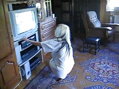 Gerçek parti babes teknede oral seks oyunu oyna
