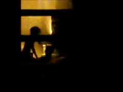 Alır güzel Asyalı fahişe ağzını ve kedi büyük dick doluyor