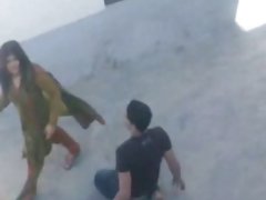 Malay kız arabaya emme Dick